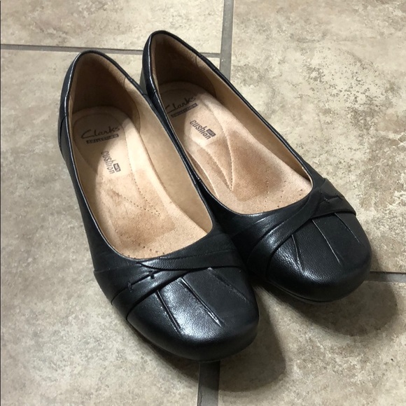 clarks flat shoes size 6
